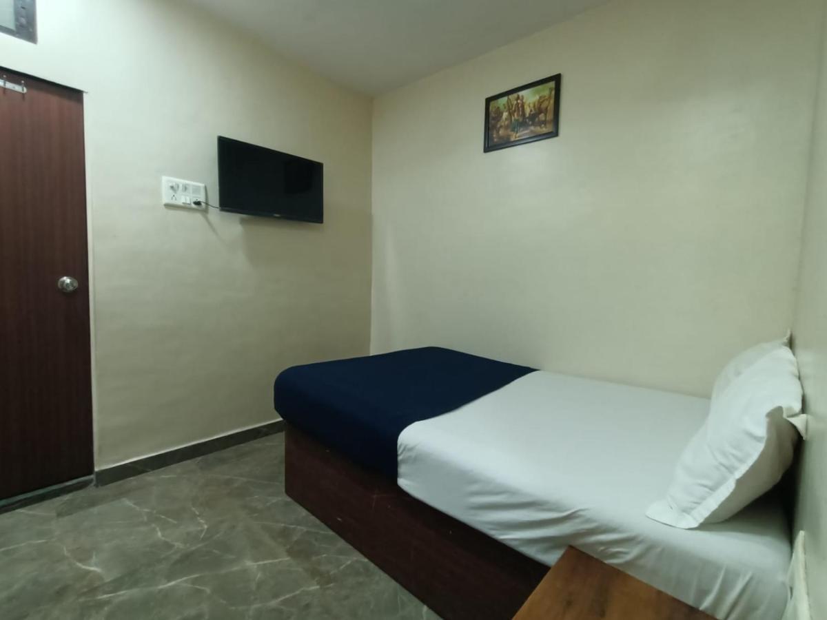 Hotel Safalta Residency, Chembur Mumbai Exterior foto